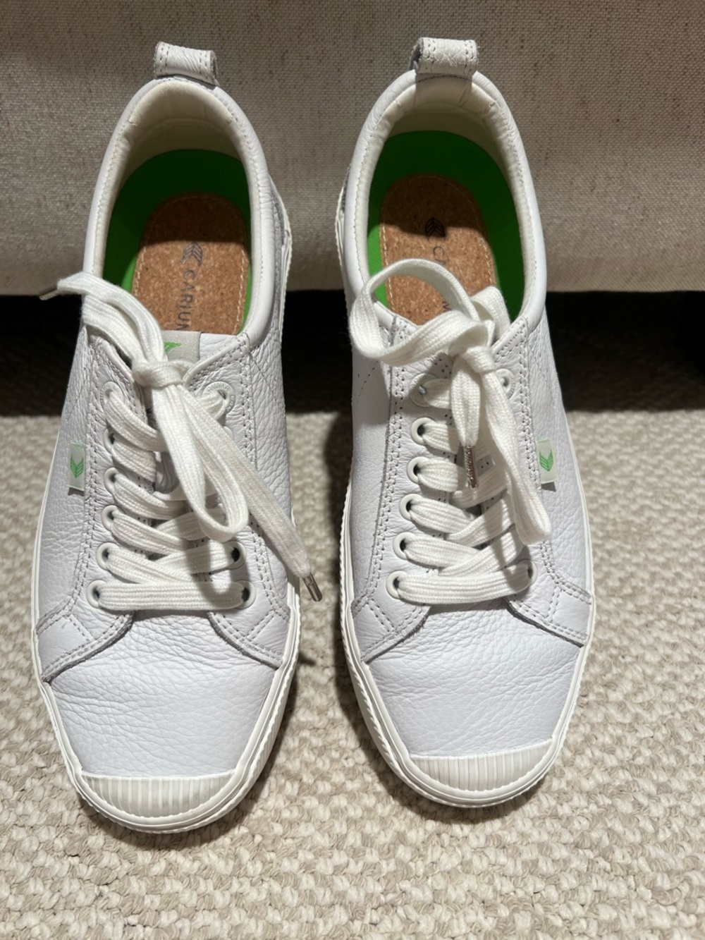 Cariuma OCA Low model white leather sneakers | Size 9.5 | Lightly Worn | - Picture 11 of 11